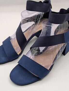 Liz Claiborne Size 8 Emerson Navy Blue Faux Suede Block Heel Strappy Sandals